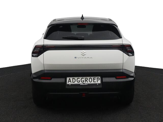 Suzuki VITARA e Style 61 kWh | Elektrisch verstelbare Bestuurdersstoel | Panorama dak | Alcantara Bekleding | Parkeersensoren Rondom | Stuur en Stoelverwarming |