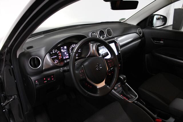 Suzuki VITARA 1.5 Hybrid Select Automaat / Camera / Led verlichting / Navigatie / Adaptive cruise control /