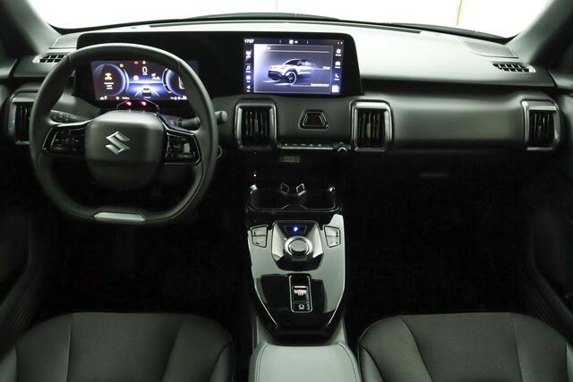 Suzuki VITARA e | Climate control | Cruise control adaptive | Navigatie | Panoramadak | Apple carplay, android auto | Stuur en stoelverwarming | Warmtepomp | Infinity sound system | Elektrisch verstelbare stoel |