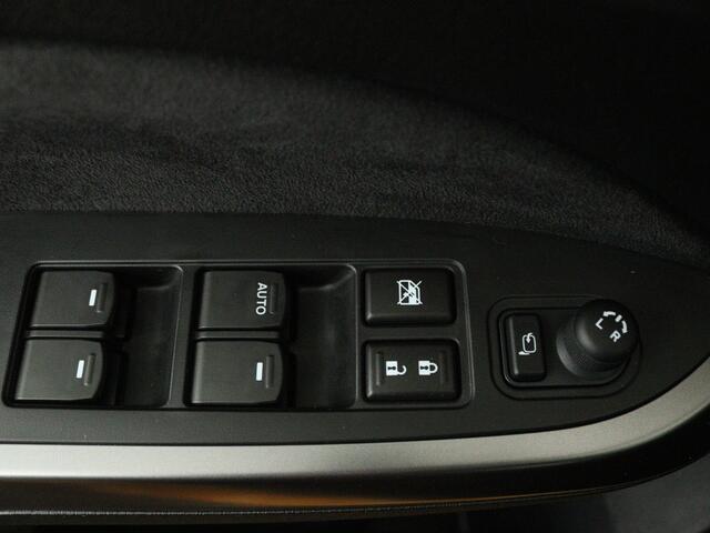 Suzuki VITARA 1.5 Hybrid Style Allgrip | All Grip | Automaat | Apple Carplay / Android Auto (Navigatie) | Parkeersensoren rondom | Lederen bekleding | Keyless Entry |