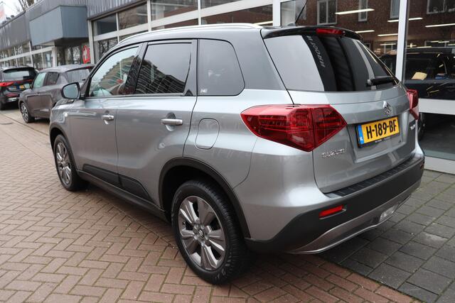 Suzuki VITARA 1.4 Boosterjet Select Navigatie, Camera achter.