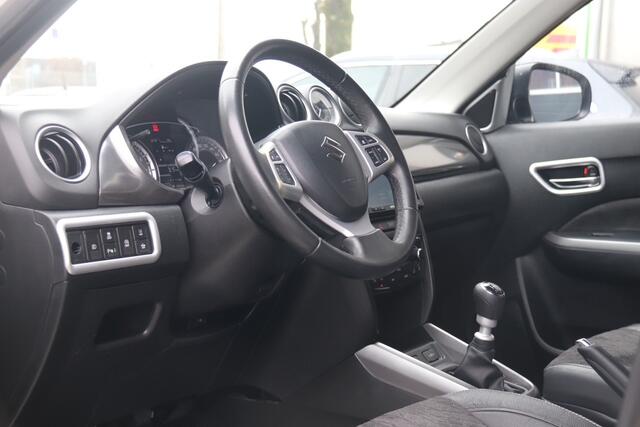 Suzuki VITARA 1.4 Boosterjet Style Smart Hybrid, Stoelverwarming, Camera, Cruise