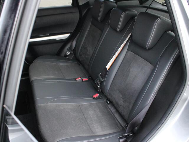 Suzuki VITARA 1.6 High Executive Automaat Trekhaak, Elektrisch Panoramadak, Leder/Microvezel Bekleding