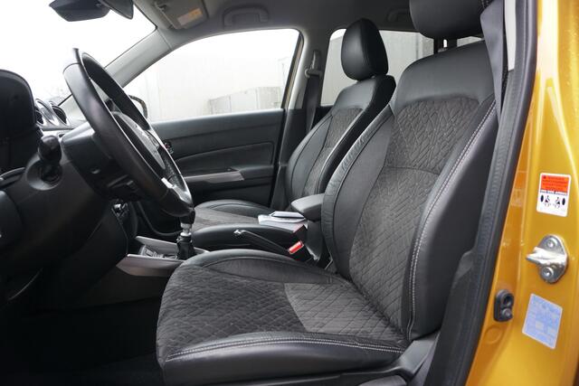 Suzuki VITARA 1.4 Boosterjet Style Smart Hybrid | TREKHAAK | CAMERA | STOELVERW. | ECC |