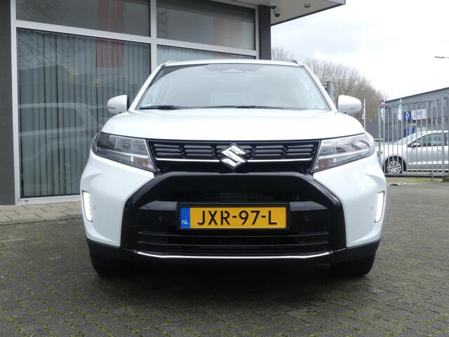 Suzuki VITARA 1.5 Hybrid Style Automaat Panorama dak, Pearl White, Carplay, Android Auto, Navi, Camera, adaptive Cruise