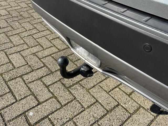 Suzuki VITARA 1.5 Hybrid Style Automaat | Trekhaak | Panorama Dak |