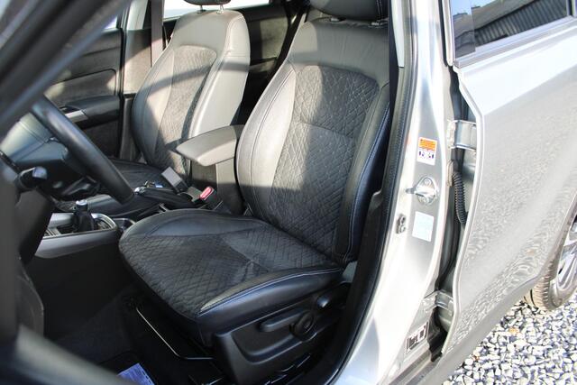 Suzuki VITARA 1.4 Boosterjet Style Smart Hybrid Trekhaak, Navi, Stijl Uitvoering!