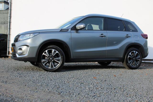 Suzuki VITARA 1.4 Boosterjet Style Smart Hybrid Trekhaak, Navi, Stijl Uitvoering!