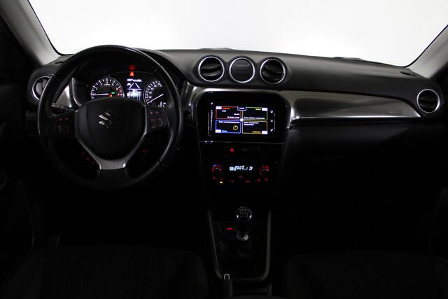 Suzuki VITARA 1.4 Boosterjet Style Smart Hybrid / Camera / Led verlichting / Navigatie / Adaptive cruise control /