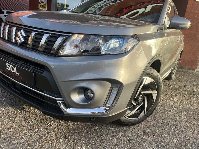 Suzuki VITARA 1.4 Boosterjet AllGrip Stijl // ADAPT. CRUISE // SCHUIF-KANTELDAK // CAMERA // STOELVERWARMING // KEYLESS // NAVI //
