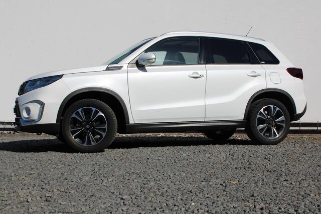 Suzuki VITARA 1.5 Hybrid Style Automaat, All-seasons, Panoramadak, Stijl Uitvoering!