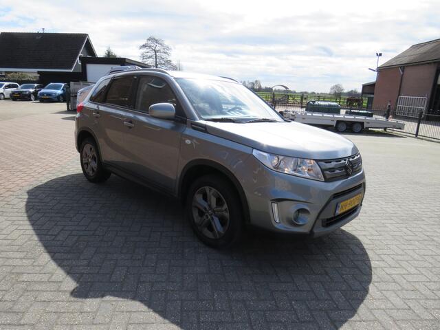 Suzuki VITARA 1.6 Exclusive Allgrip * Rijklaarprijs incl. garantie * Trekhaak * Navigatie * Camera * 4x4 * Lichtmetalen velgen *