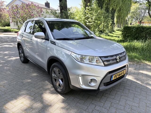Suzuki VITARA 1.6i Exclusive (Navigatie, Camera) 138.000 Km