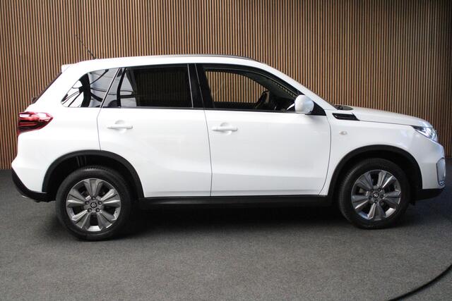 Suzuki VITARA 1.0 Boosterjet Select Navigatie - Cruise Control - Camera - Stoelverwarming