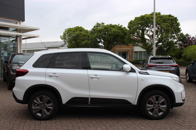 Suzuki VITARA 1.4 Boosterjet Select Hybrid | Trekhaak | Navi | 10 jaar Garantie |