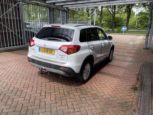 Suzuki VITARA 1.4 S Allgrip Automaat 140PK | Trekhaak | Navigatie | Achteruitrijcamera | Carplay | Adaptieve Cruise Control