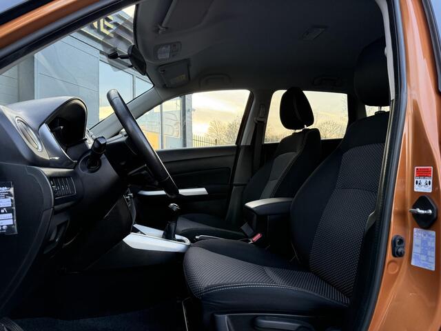 Suzuki VITARA 1.6 Exclusive Navi,Camera,Stoelverwarming,120pk,Clima,Cruise,Lm velgen,2e Eigenaar,Apk tot 06-2027