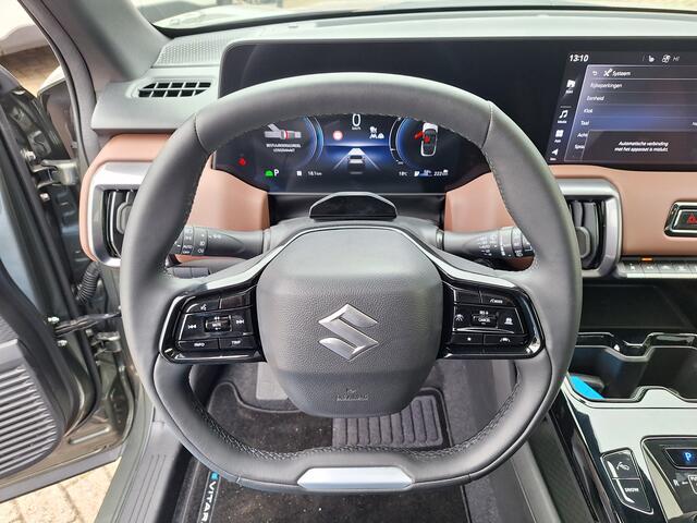 Suzuki VITARA e Style 61 kWh INFINITY speakers Navi Pano Dode hoek PDC v+a Apple/Android auto 360 Cam