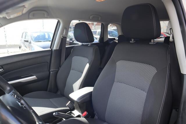 Suzuki VITARA 1.4 BoosterJet Select Hybrid Carplay | All Seasons | Adaptive Cr