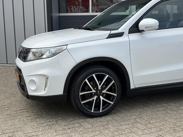 Suzuki VITARA 1.6 High Executive | Pano | LED | Keyless | Stoel verwarming | Camera |