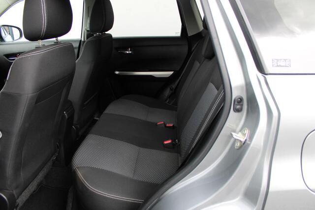 Suzuki VITARA 1.6 Exclusive Apple Carplay/Android Auto, Trekhaak, Climate Control, Cruise Control