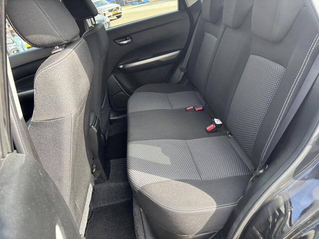 Suzuki VITARA 1.5 Hybrid Select / Allseason Banden / Navi / Stoelverwarming / Applecarplay/AndroidAuto /