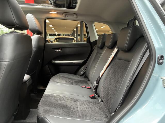 Suzuki VITARA 1.5 Hybrid Style Automaat 115PK | Schuif/Kanteldak | Stoelverwarming | Achteruitrijcamera | Cruise Control Adaptief