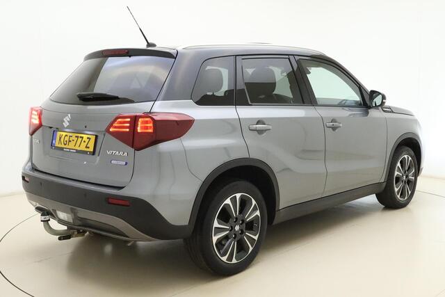 Suzuki VITARA 1.4 Boosterjet Style Smart Hybrid 129pk | Panoramadak | Trekhaak | Climate Control | Cruise Control Adaptief | Camera | Stoelverwarming | Navigatie | Parkeersensoren