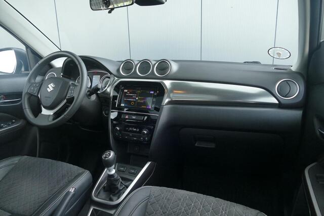 Suzuki VITARA 1.4 Boosterjet Smart Hybrid Style | Pano | Apple Carplay | Rijklaarprijs!