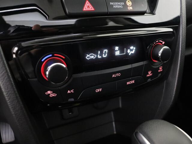 Suzuki VITARA 1.5 Hybrid Style | Dealer Onderhouden | NL auto | dodehoek detectie | Schuif/kantel dak | Parkeersensoren voor+achter | Cruise control Adaptive | Stoelverwarming | 20" Velgen | Achteruitrijcamera |