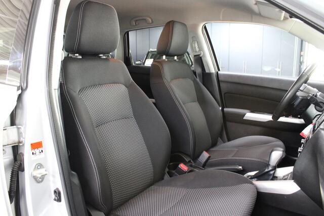Suzuki VITARA 1.6 Exclusive Automaat / Trekhaak / Camera / Stoelverwarming / Navigatie /