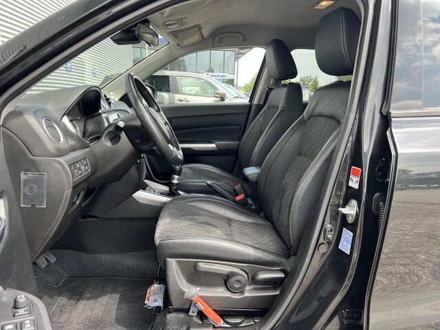 Suzuki VITARA 1.4 Boosterjet Style Smart Hybrid | Meest Luxe Uitvoering | Apple Carplay & Android Auto | Climate Control | Suede/Lederen Bekleding