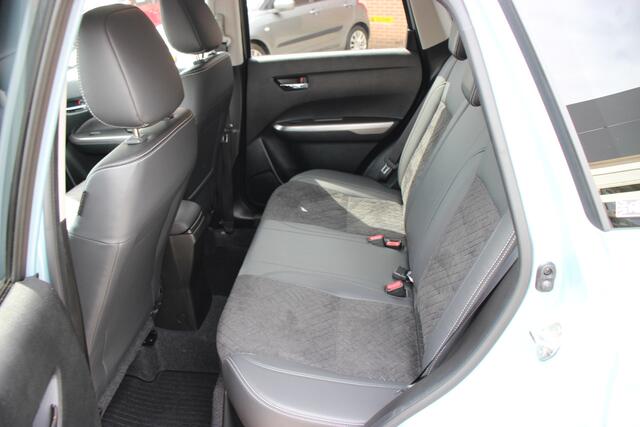 Suzuki VITARA 1.4 Boosterjet Style Hybrid | Opendak | Parkeersensoren rondom | 10 jaar Garantie |