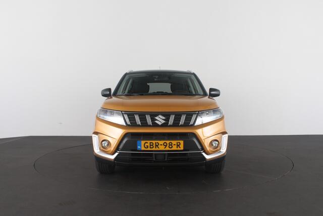 Suzuki VITARA 1.5 Hybrid Select > Automaat/Camera/Solar Yellow Pearl met zwart dak...