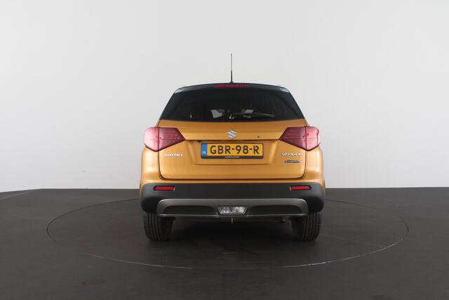 Suzuki VITARA 1.5 Hybrid Select > Automaat/Camera/Solar Yellow Pearl met zwart dak...