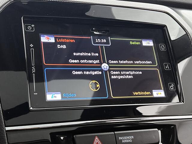 Suzuki VITARA 1.4 Boosterjet AllGrip Stijl | BTW voertuig | Schuif/Kantel dak | Dodehoek detectie | Parkeersensoren achter | Trekhaak | Keyless Entry/Start | Apple CarPlay/Android auto | Stoelverwarming |