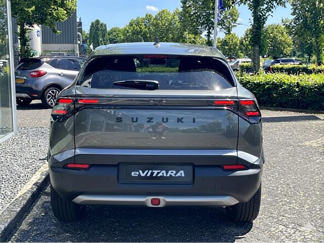 Suzuki VITARA e Style 61 kWh | Meerdere kleuren beschikbaar | ¤2.000,- voordeel | 360-Camera | INFINITY by Harman Soundsystem | Panoramadak | 19 inch | Half leder | Suzuki Safety System Pro |