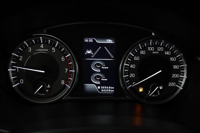 Suzuki VITARA 1.4 Boosterjet Stijl | Climate control | Cruise control adaptive | Panoramadak | Trekhaak | Apple carplay, Android auto | Stoelverwarming | Camera| Parkeersensoren |