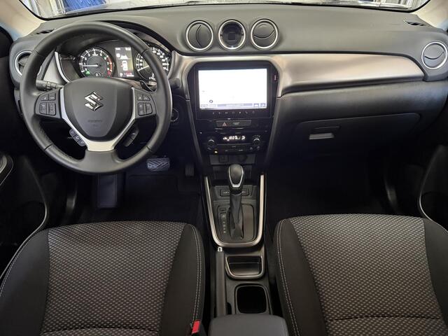 Suzuki VITARA 1.5 Hybrid Style / Fabrieksgarantie tot 1-2028 / Dealer Onderhouden / Achteruitrijcamera / Apple Carplay Android / Climate Control / Adaptieve Cruise / Stoelverwarming / Navigatie /