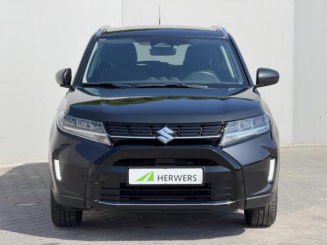 Suzuki VITARA 1.5 Hybrid Style / Fabrieksgarantie tot 1-2028 / Dealer Onderhouden / Achteruitrijcamera / Apple Carplay Android / Climate Control / Adaptieve Cruise / Stoelverwarming / Navigatie /
