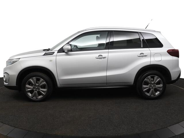 Suzuki VITARA 1.4 Boosterjet Select Smart Hybrid | Climate control | Cruise control adaptive | Stoelverwarming | Apple carplay, Android auto | Lichtmetalen velgen | Trekhaak | Camera |