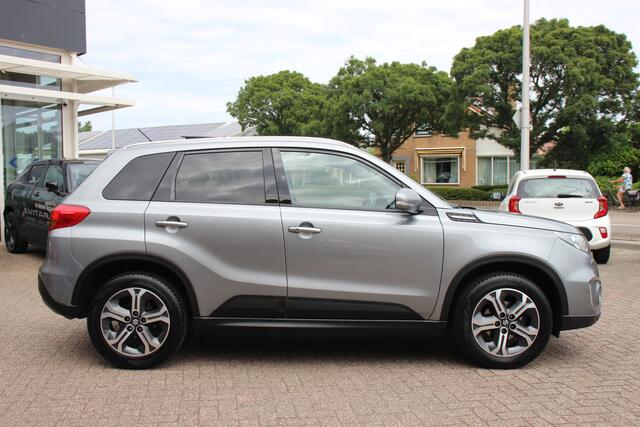 Suzuki VITARA 1.6 High Executive Automaat Allgrip | Opendak | Sensoren rondom | Adapt. Cruise | Keyless |