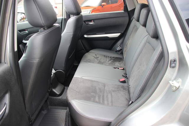 Suzuki VITARA 1.6 High Executive Automaat Allgrip | Opendak | Sensoren rondom | Adapt. Cruise | Keyless |