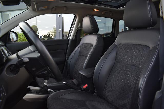 Suzuki VITARA 1.4 Boosterjet Style Smart Hybrid | Trekhaak | Pano | Adaptieve Cruise | Climate Control |