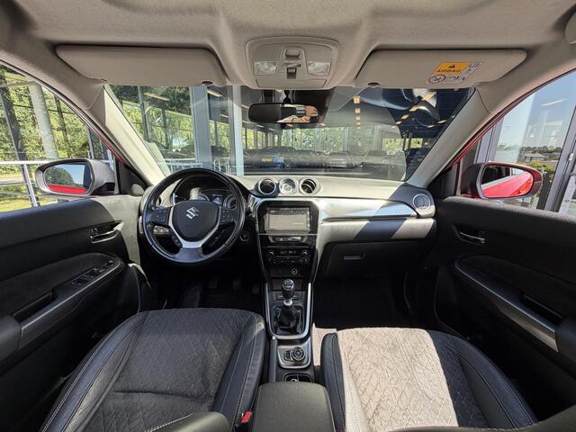 Suzuki VITARA 1.4 Smart Hybrid Style AllGrip 129PK | Schuifkanteldak | Trekhaak | Navigatie | Carplay | Achteruitrijcamera + sensoren | Adaptieve Cruise Control
