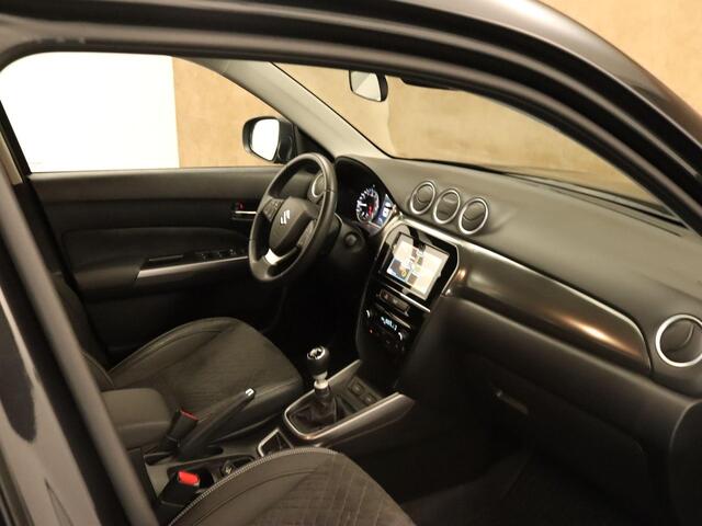 Suzuki VITARA 1.4 Boosterjet Style Smart Hybrid - ORIGINEEL NEDERLANDSE AUTO - APPLE CARPLAY/ANDROID AUTO - ADAPTIEVE CRUISE CONTROL - ACHTERUITRIJCAMERA - KEYLESS ENTRY - KEYLESS START - NAVIGATIESYSTEEM FULL MAP - DODEHOEKDETECTIE - KUNSTLEDEREN/ALCANTARA BEKLEDING -
