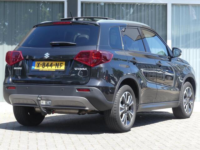Suzuki VITARA 1.4 Boosterjet Stijl AUTOMAAT 140 PK, Trekhaak, Pano dak, Half Lederen bekleding, Navigatie