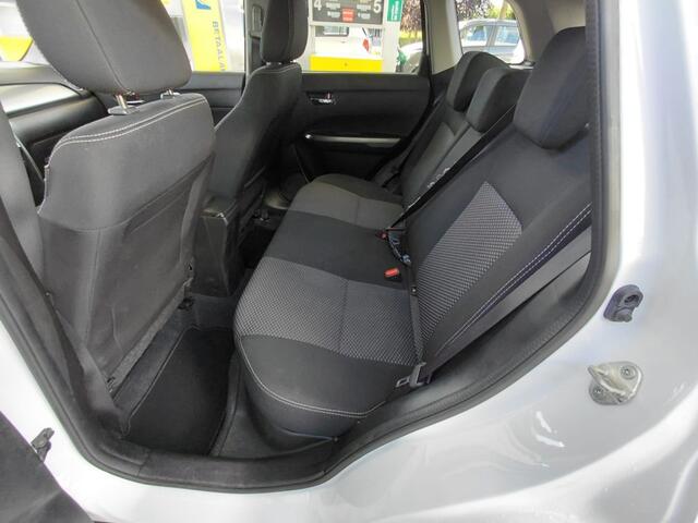 Suzuki VITARA 1.4 SELECT SMART HYBRID CARPLAY CAMERA ADD.CRUISE NAVI