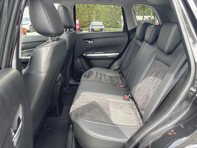 Suzuki VITARA 1.4 Boosterjet Stijl **DODEHOEK DETECTIE/ STOELVERWARMING/ PANORAMADAK**