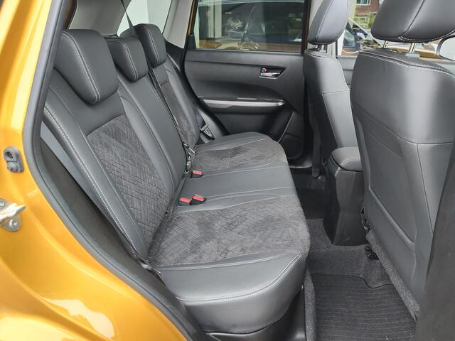 Suzuki VITARA 1.4 BOOSTERJET STYLE SMART HYBRID Open dak | Alcantara | Keyless | Parkeersensoren V+A
